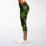 Cannabis Leaves Pattern Print Women's Capri Leggings