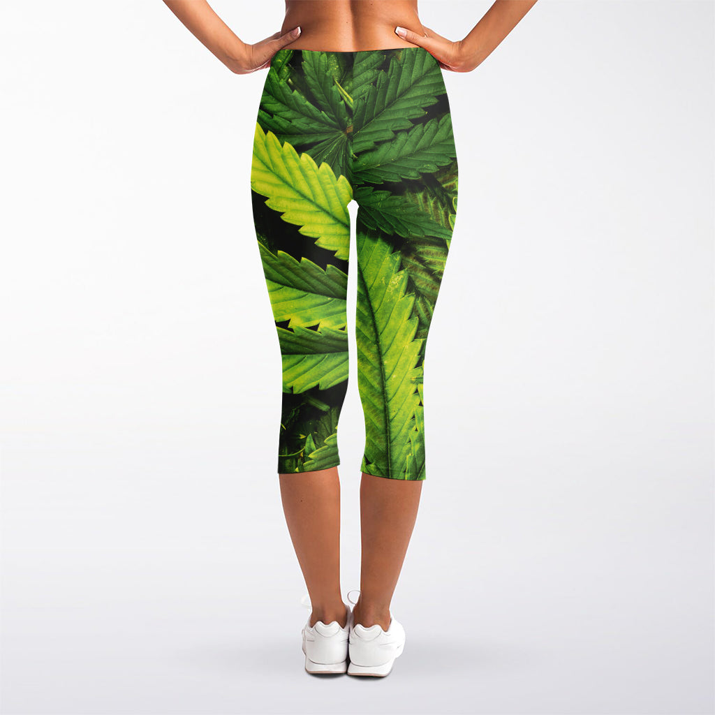 Cannabis Print Women's Capri Leggings
