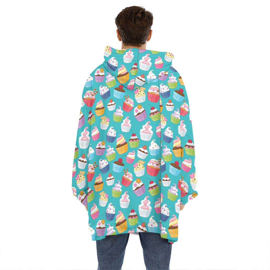 Cartoon Cupcake Pattern Print Hoodie Blanket