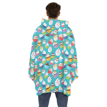 Cartoon Cupcake Pattern Print Hoodie Blanket