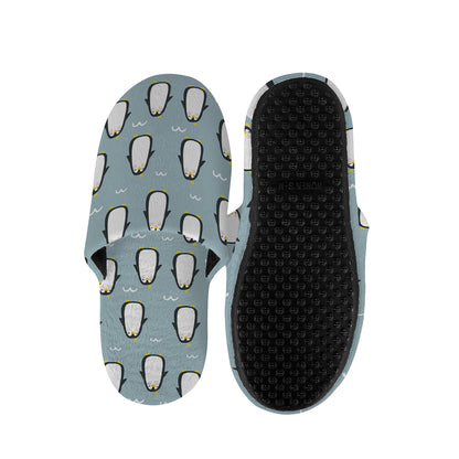 Cartoon Emperor Penguin Pattern Print Slippers