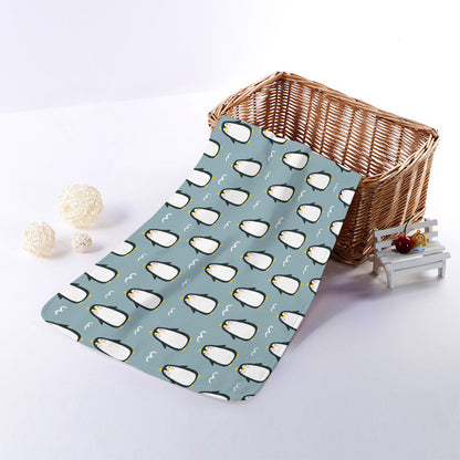 Cartoon Emperor Penguin Pattern Print Towel