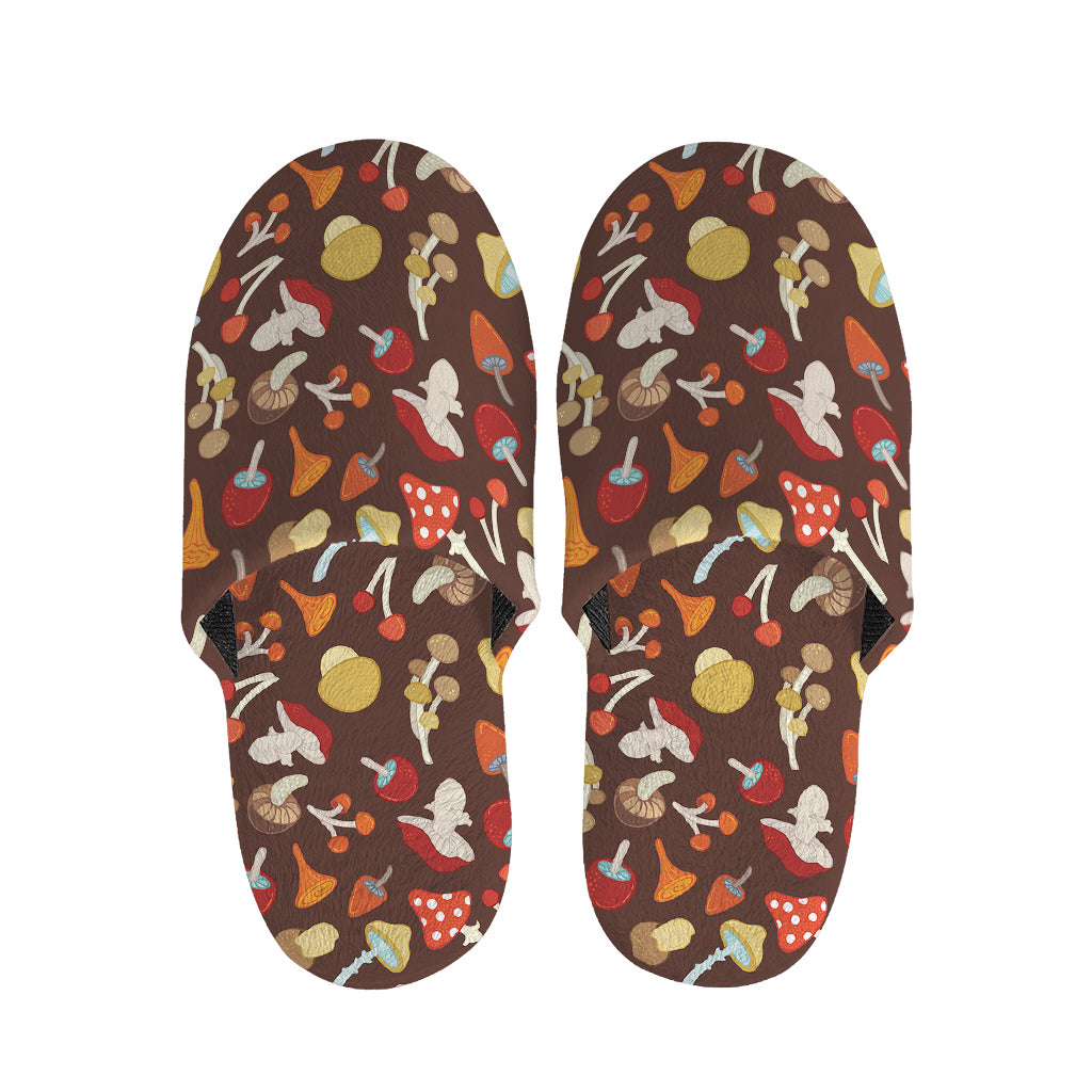 Cartoon Mushroom Pattern Print Slippers