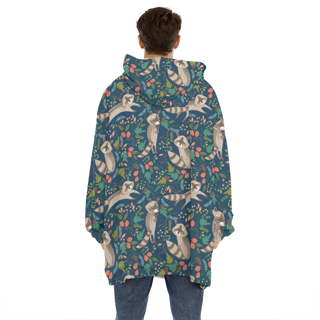 Cartoon Raccoon Pattern Print Hoodie Blanket