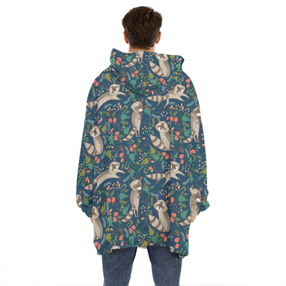 Cartoon Raccoon Pattern Print Hoodie Blanket