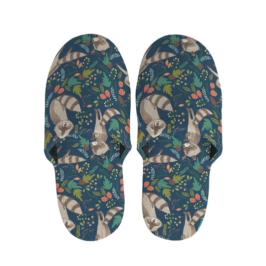 Cartoon Raccoon Pattern Print Slippers
