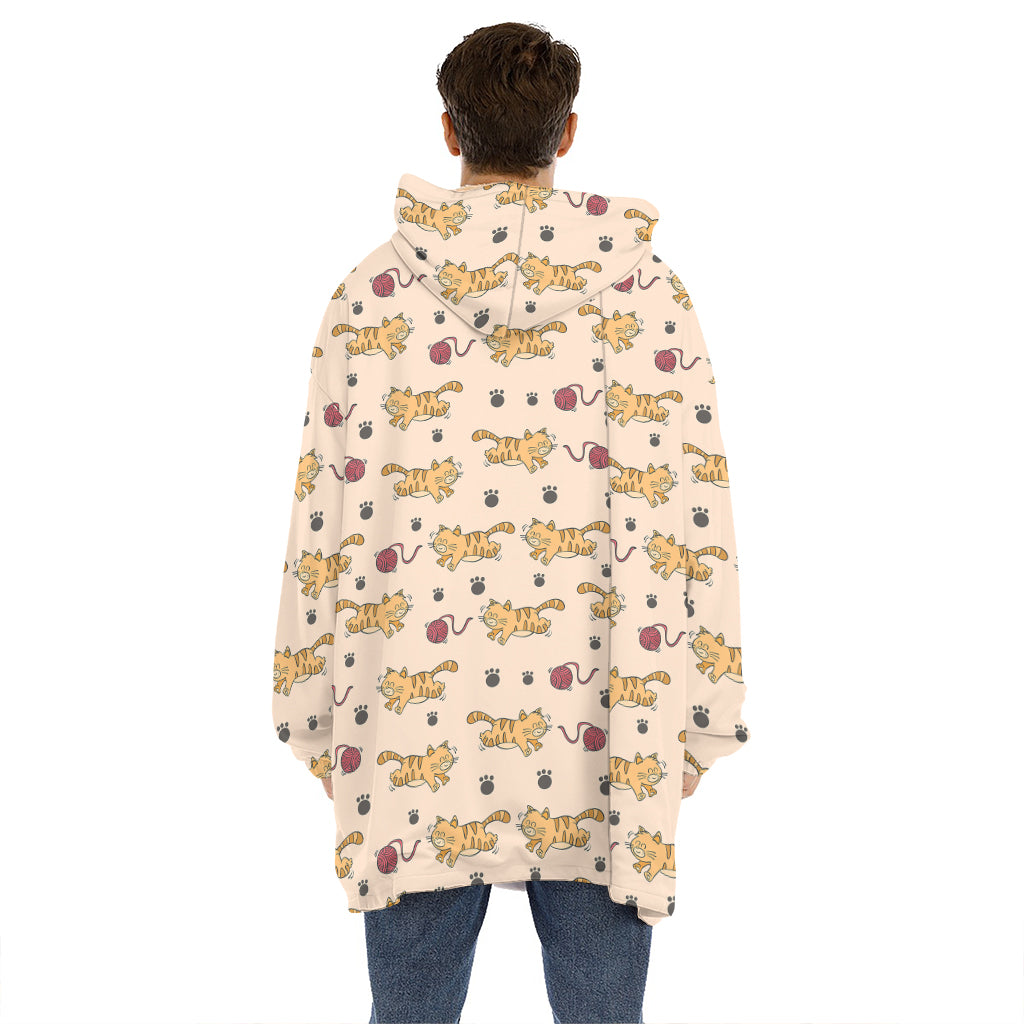 Cat And Yarn Ball Pattern Print Hoodie Blanket