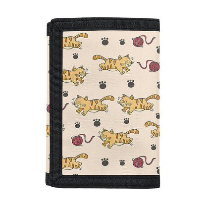 Cat And Yarn Ball Pattern Print Trifold Wallet