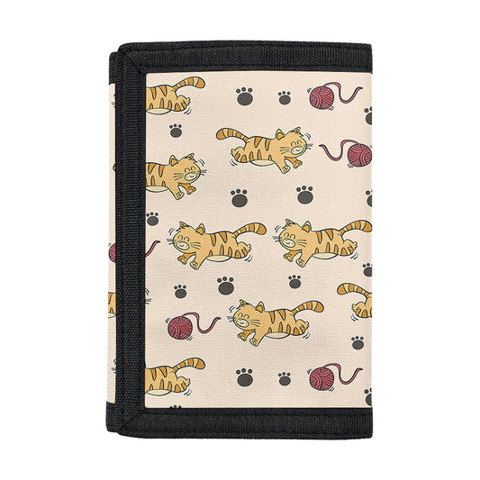 Cat And Yarn Ball Pattern Print Trifold Wallet