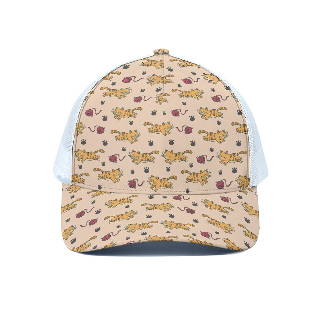 Cat And Yarn Ball Pattern Print White Mesh Trucker Cap