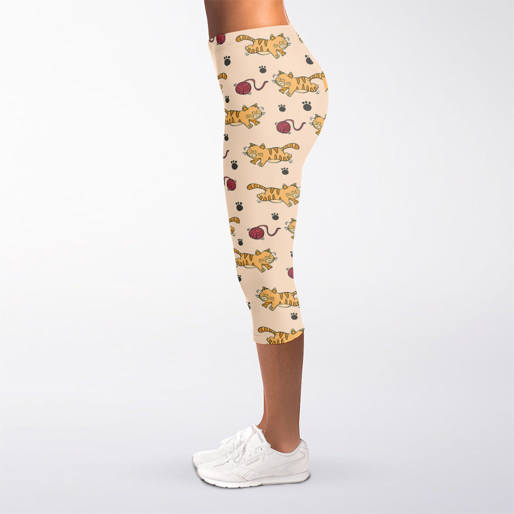 Cat And Yarn Ball Pattern Print Women's Capri Leggings