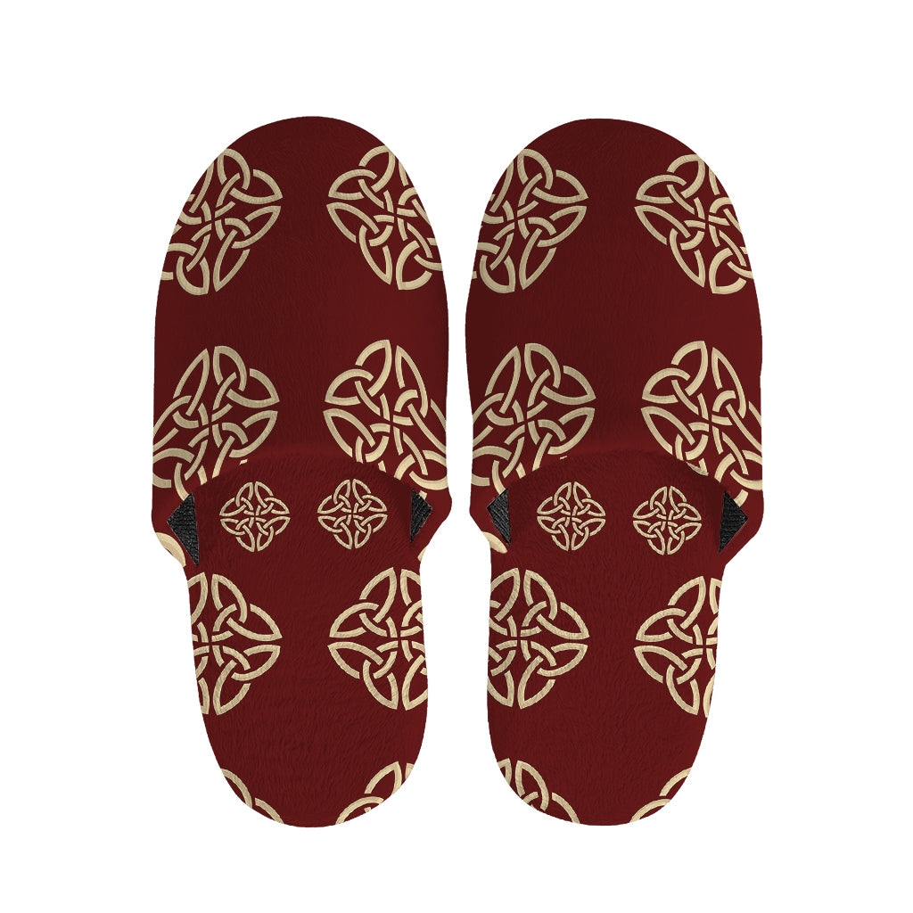 Celtic Knot Symbol Pattern Print Slippers