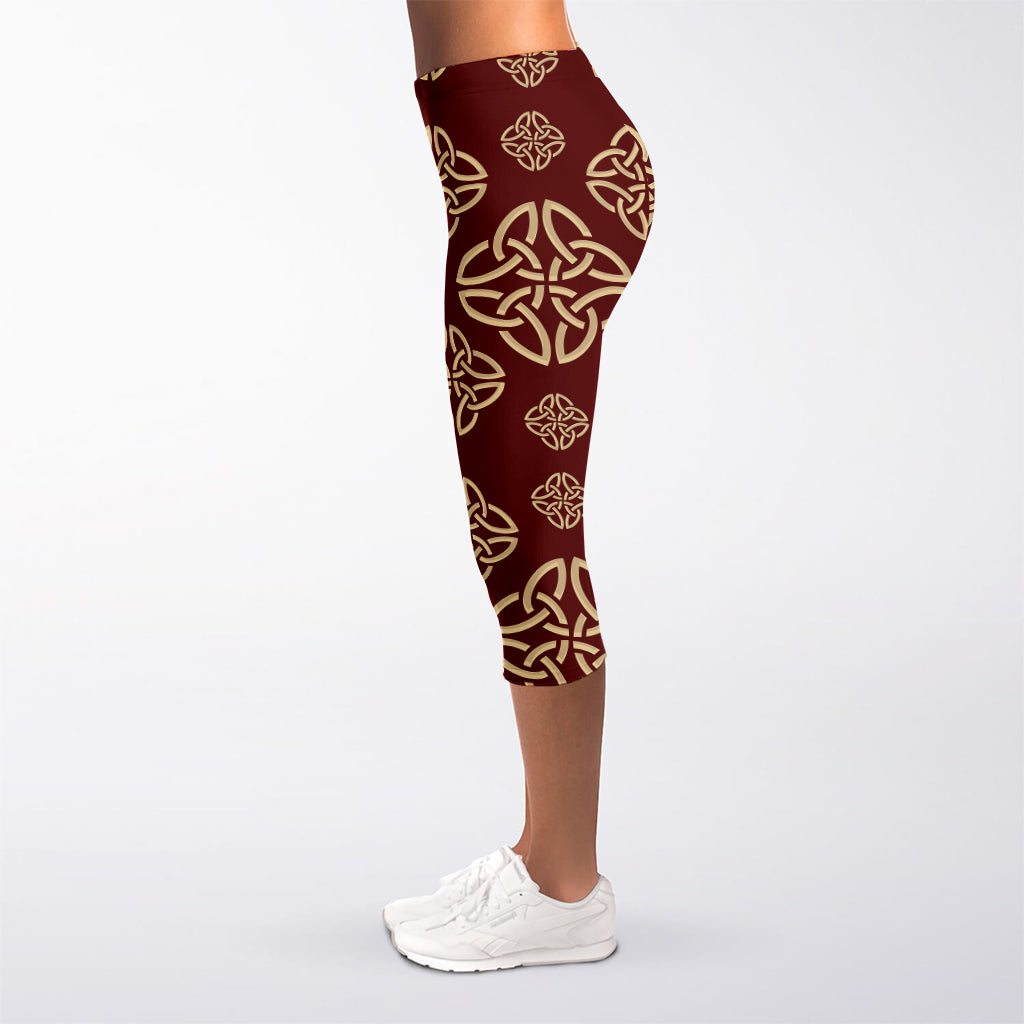 Celtic Knot Symbol Pattern Print Women's Capri Leggings