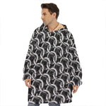 Chainmail Ring Pattern Print Hoodie Blanket