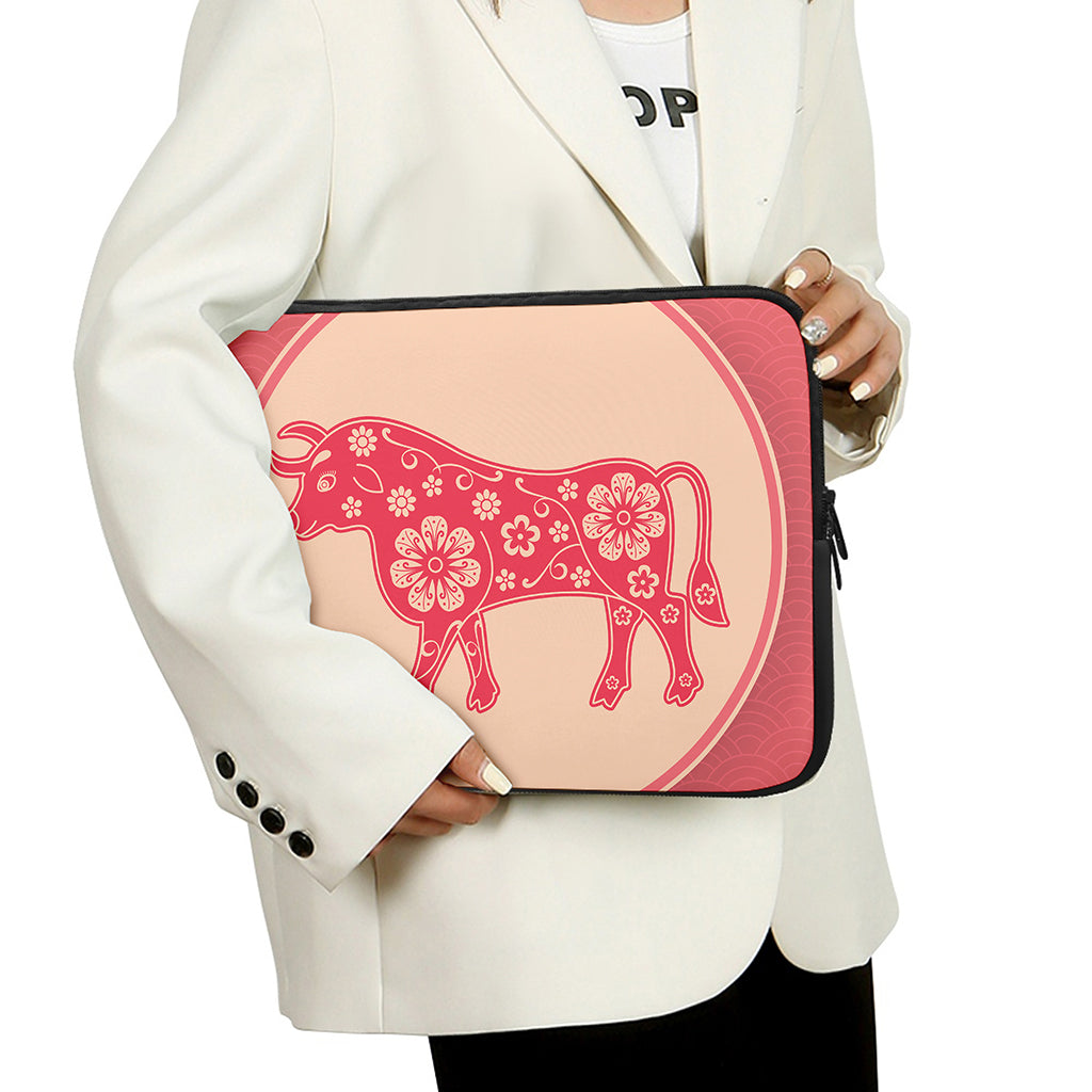 Chinese Flower Ox Zodiac Print Laptop Sleeve