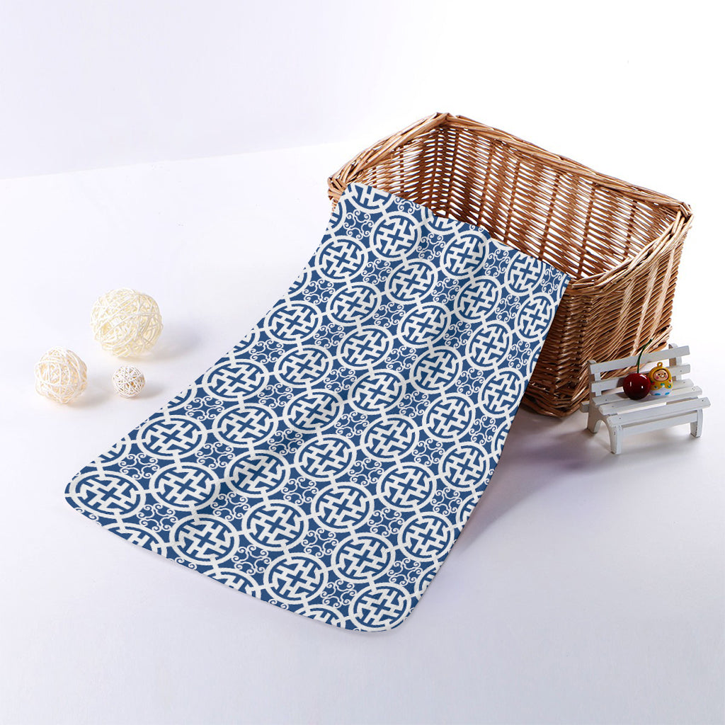 Chinese Luck Symbol Pattern Print Towel