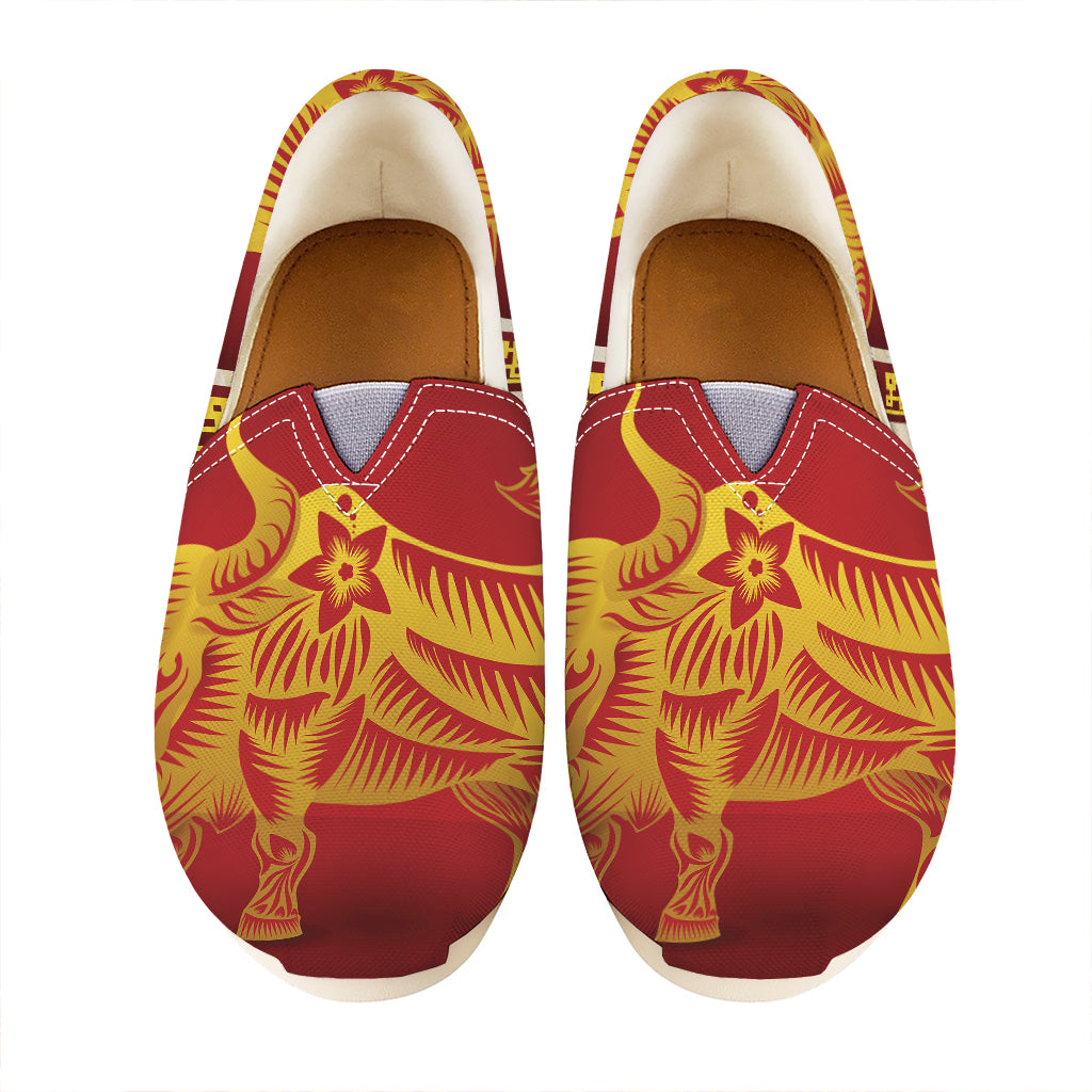 Chinese Ox Zodiac Sign Print Casual Shoes
