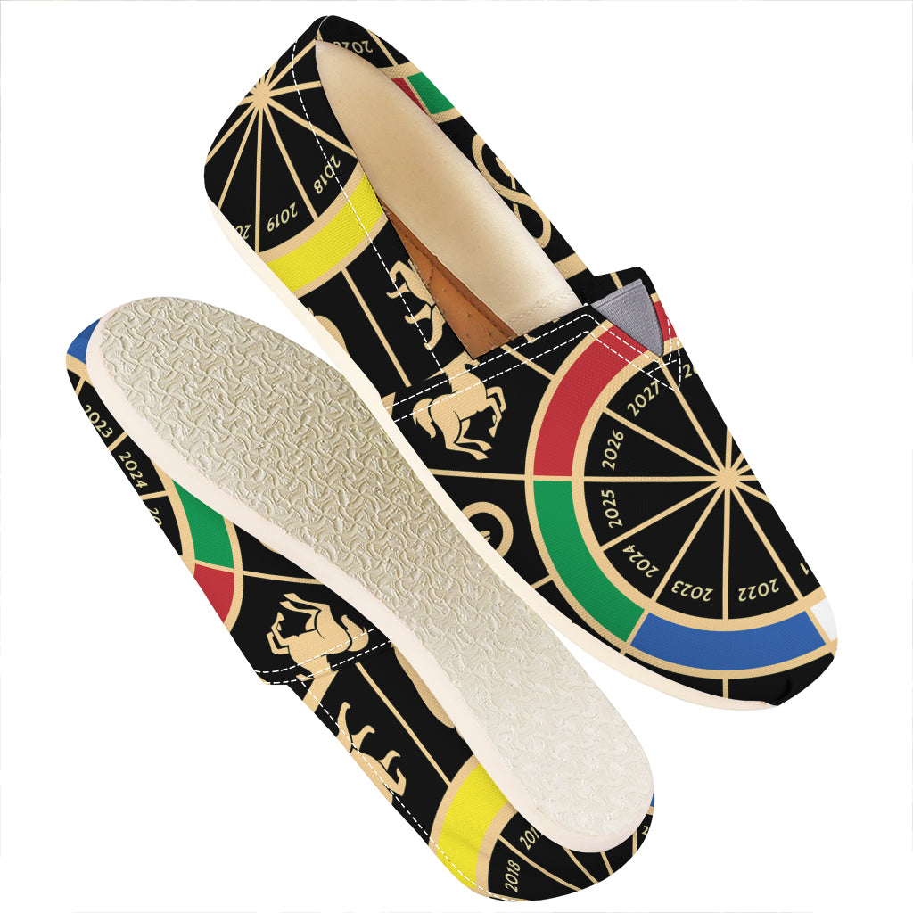 Chinese Zodiac Calendar Wheel Print Casual Shoes