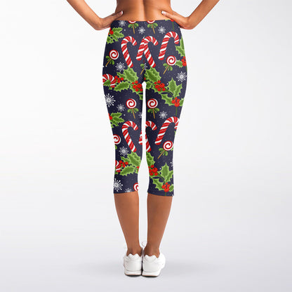 Christmas Berry And Candy Pattern Print Women's Capri Leggings