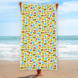 Christmas Emoji Pattern Print Beach Towel