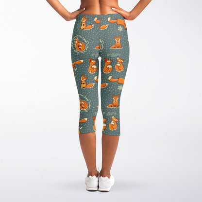 Christmas Fox Pattern Print Women's Capri Leggings