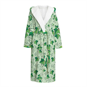 Christmas Ivy Leaf Pattern Print Hooded Bathrobe