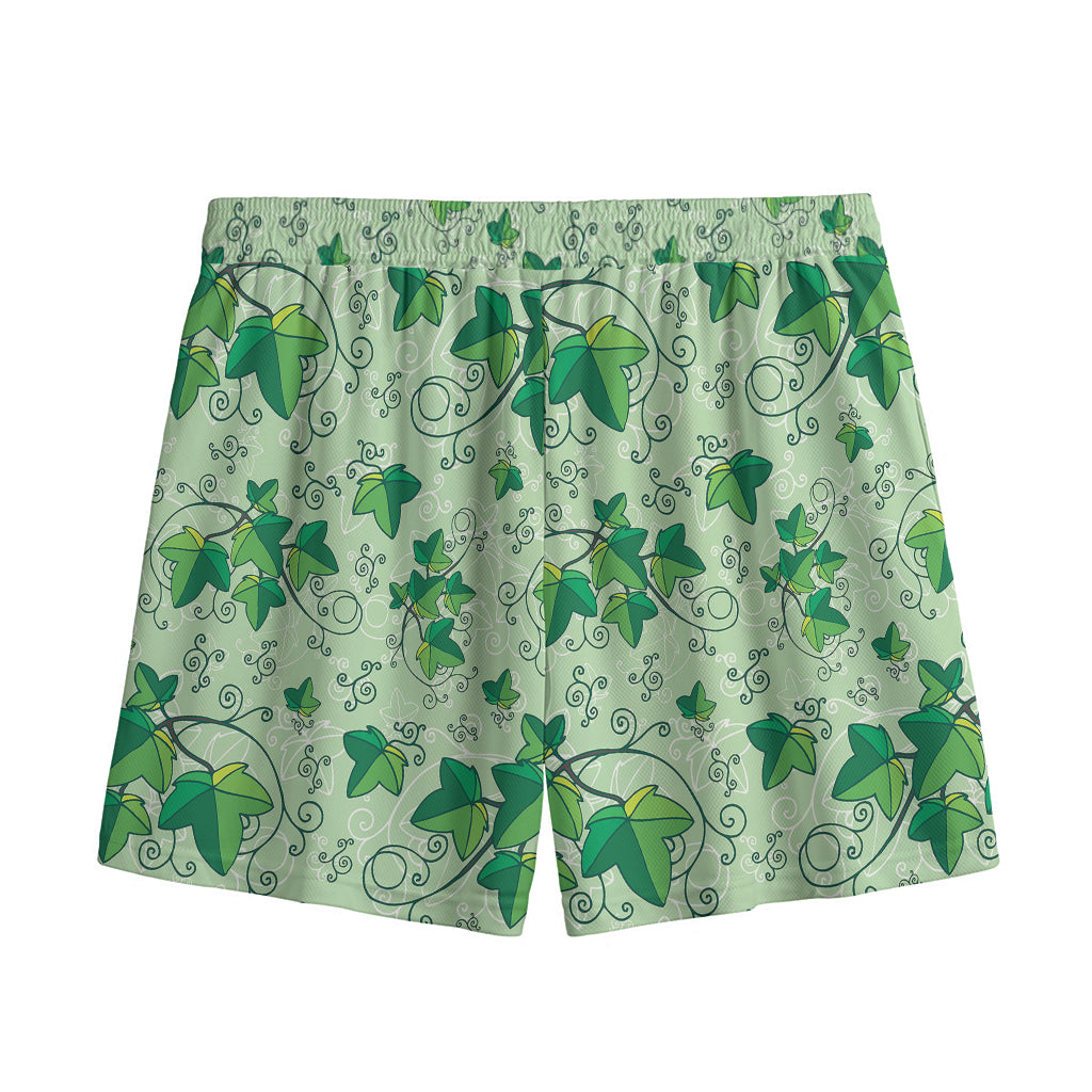 Christmas Ivy Leaf Pattern Print Mesh Shorts
