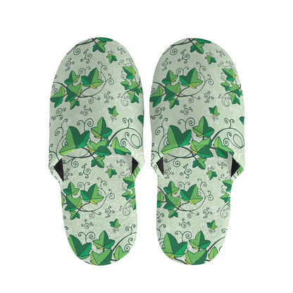 Christmas Ivy Leaf Pattern Print Slippers