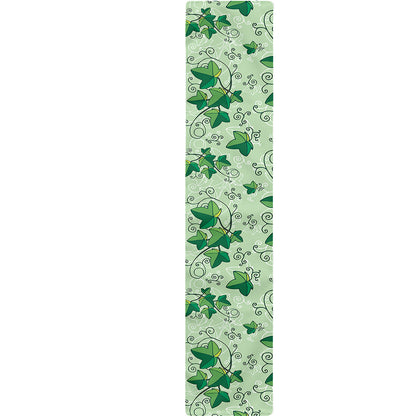 Christmas Ivy Leaf Pattern Print Table Runner