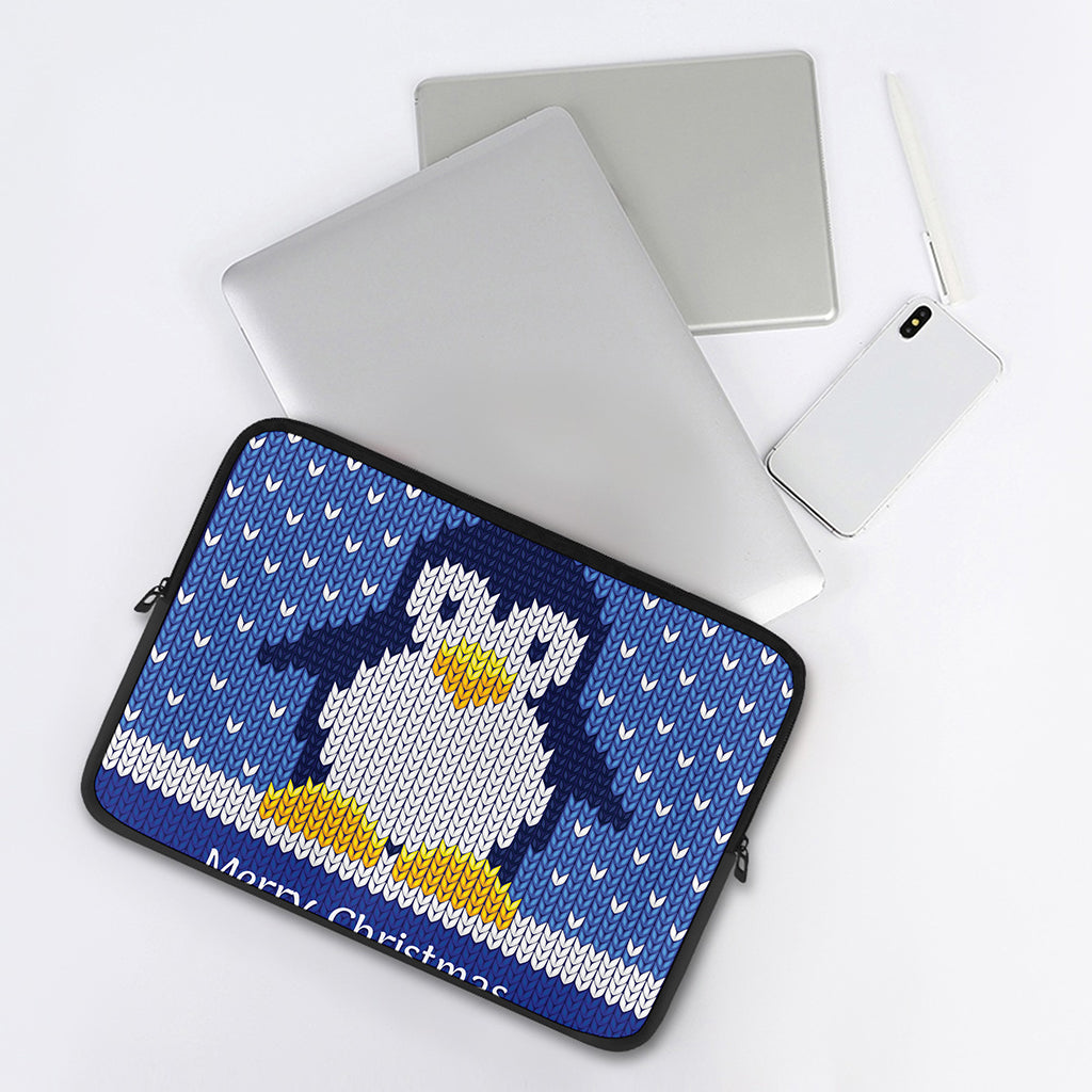 Christmas Penguin Knitted Print Laptop Sleeve