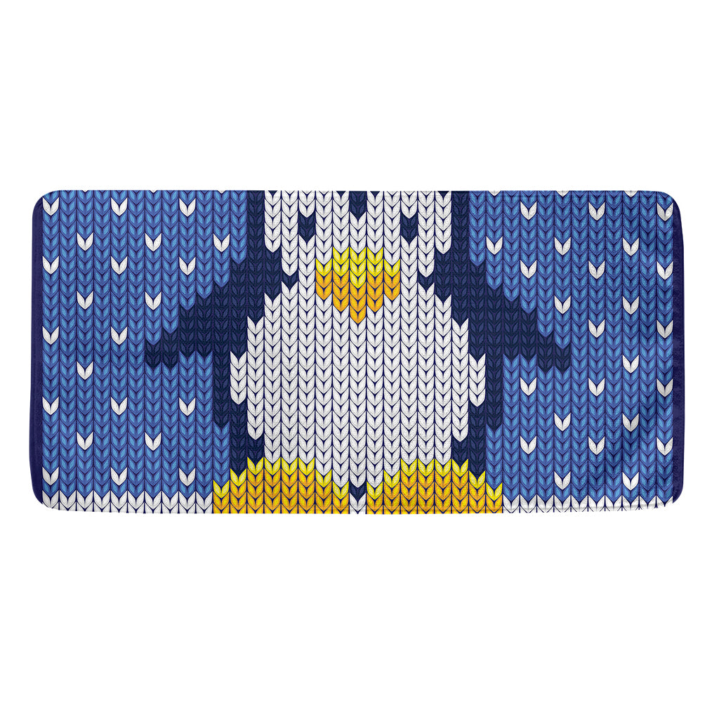 Christmas Penguin Knitted Print Towel