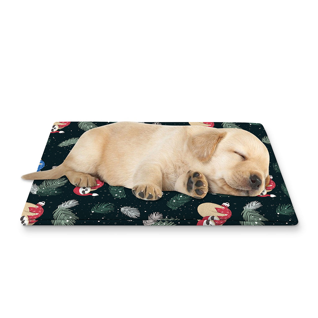 Christmas Sleeping Sloths Pattern Print Pet Cooling Mat Cover