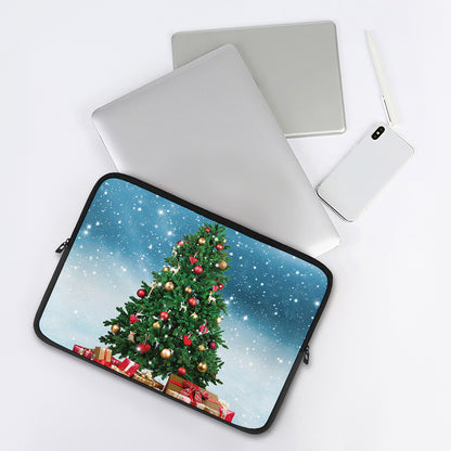 Christmas Tree And Snow Print Laptop Sleeve