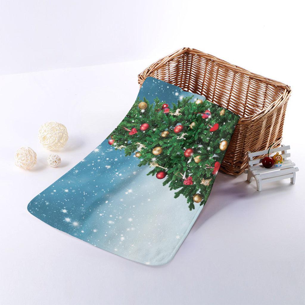 Christmas Tree And Snow Print Towel
