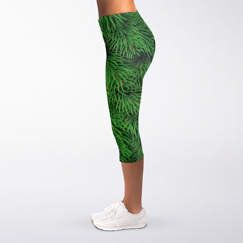 Christmas Tree Branches Print Women's Capri Leggings