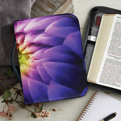 Chrysanthemum Flower Print Leather Bible Cover