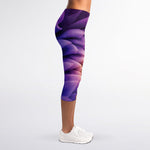 Chrysanthemum Flower Print Women's Capri Leggings