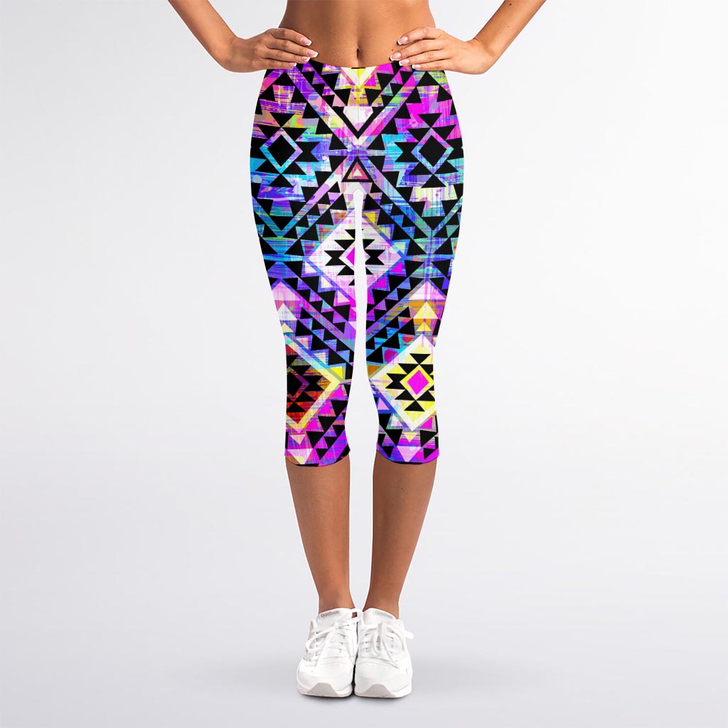 Colorful Aztec Pattern Print Women's Capri Leggings