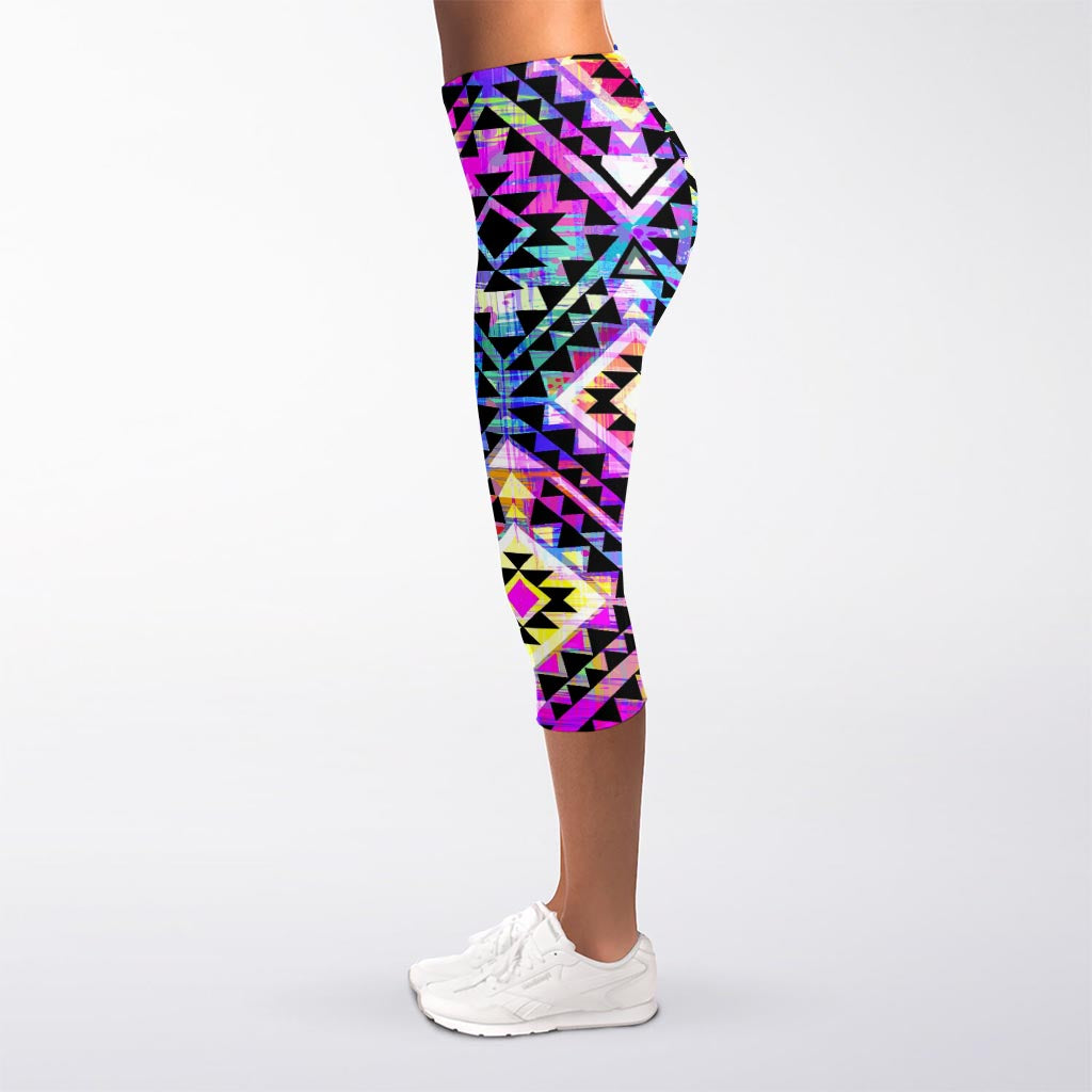 Colorful Aztec Pattern Print Women's Capri Leggings