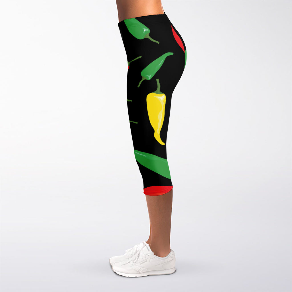 Colorful Chili Peppers Pattern Print Women's Capri Leggings
