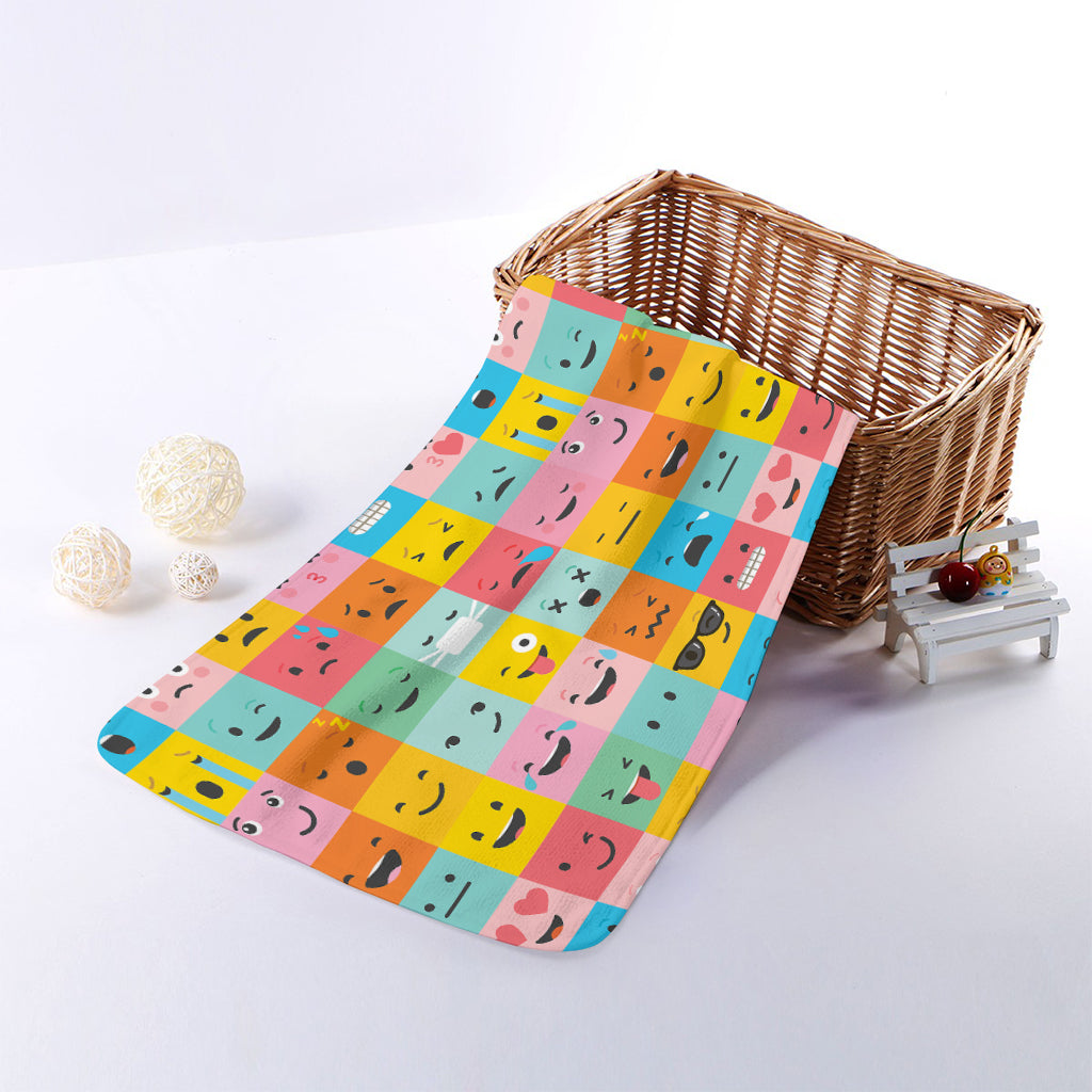 Colorful Emoji Pattern Print Towel