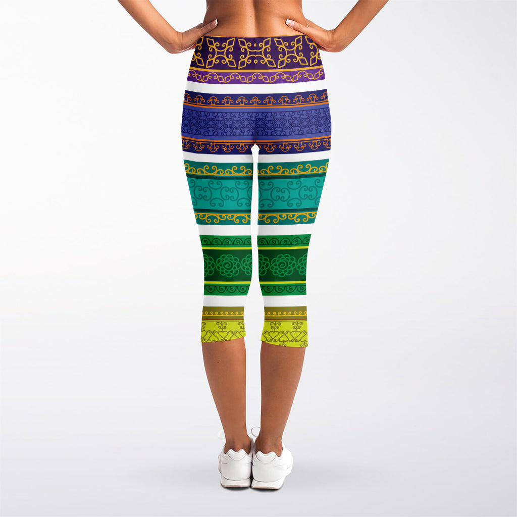Colorful Ethnic Pattern Print Women's Capri Leggings
