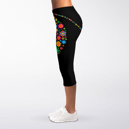 Colorful Flowers Yin Yang Print Women's Capri Leggings