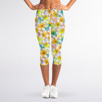 Colorful Frangipani Pattern Print Women's Capri Leggings
