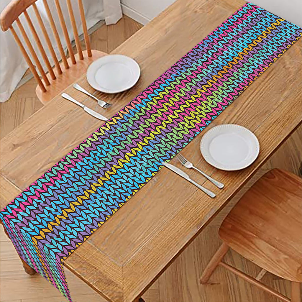 Colorful Knitted Pattern Print Table Runner