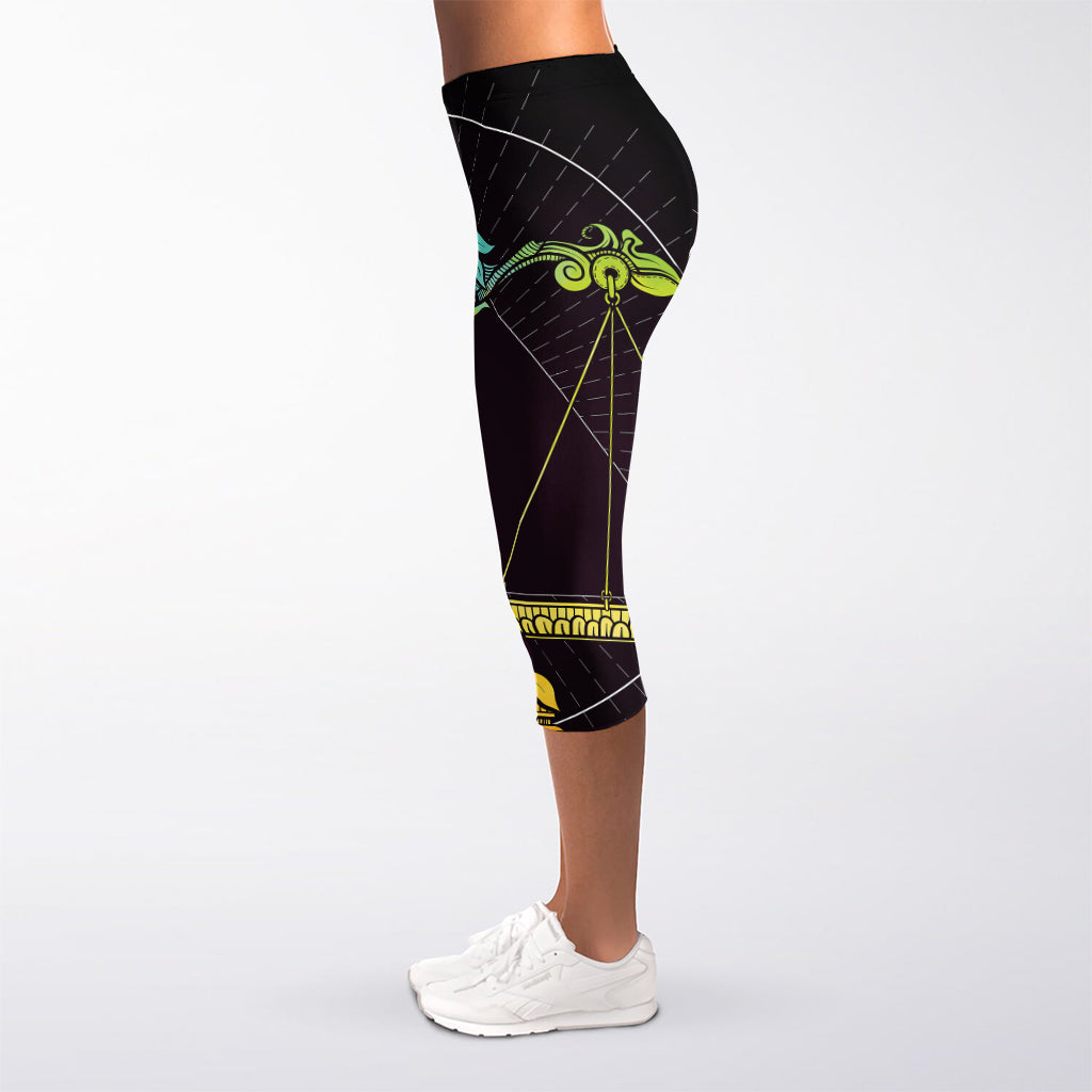 Colorful Libra Sign Print Women's Capri Leggings