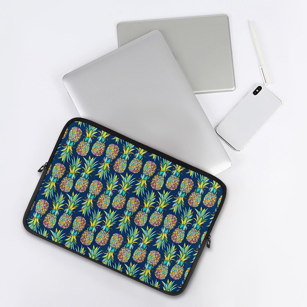 Colorful Pineapple Pattern Print Laptop Sleeve