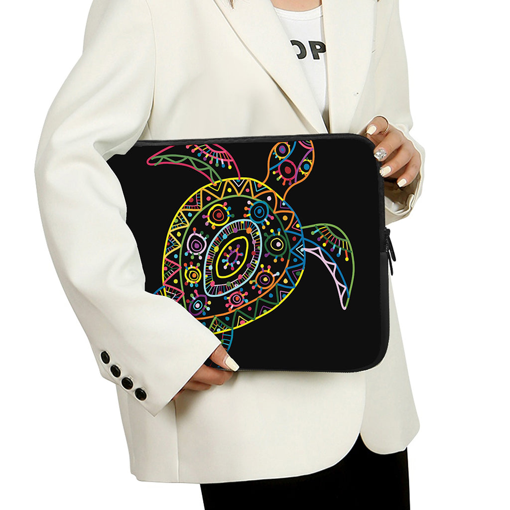 Colorful Sea Turtle Print Laptop Sleeve