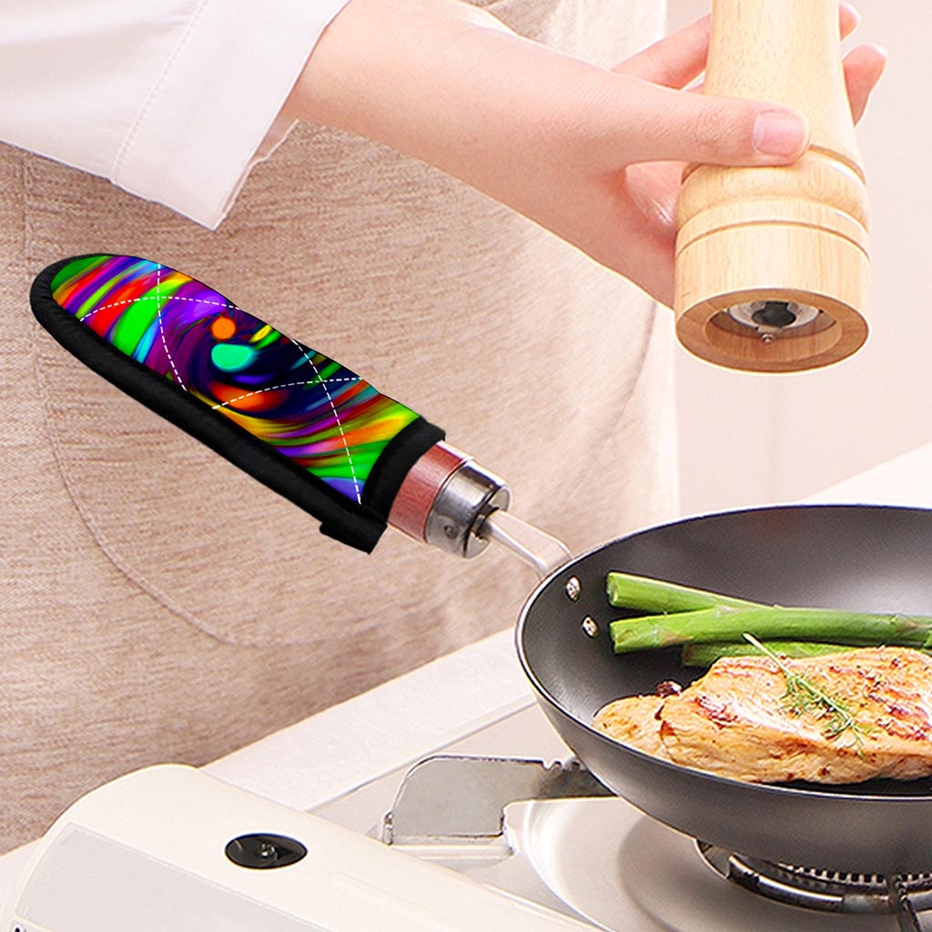 Colorful Spiral Trippy Print Skillet Handle Cover