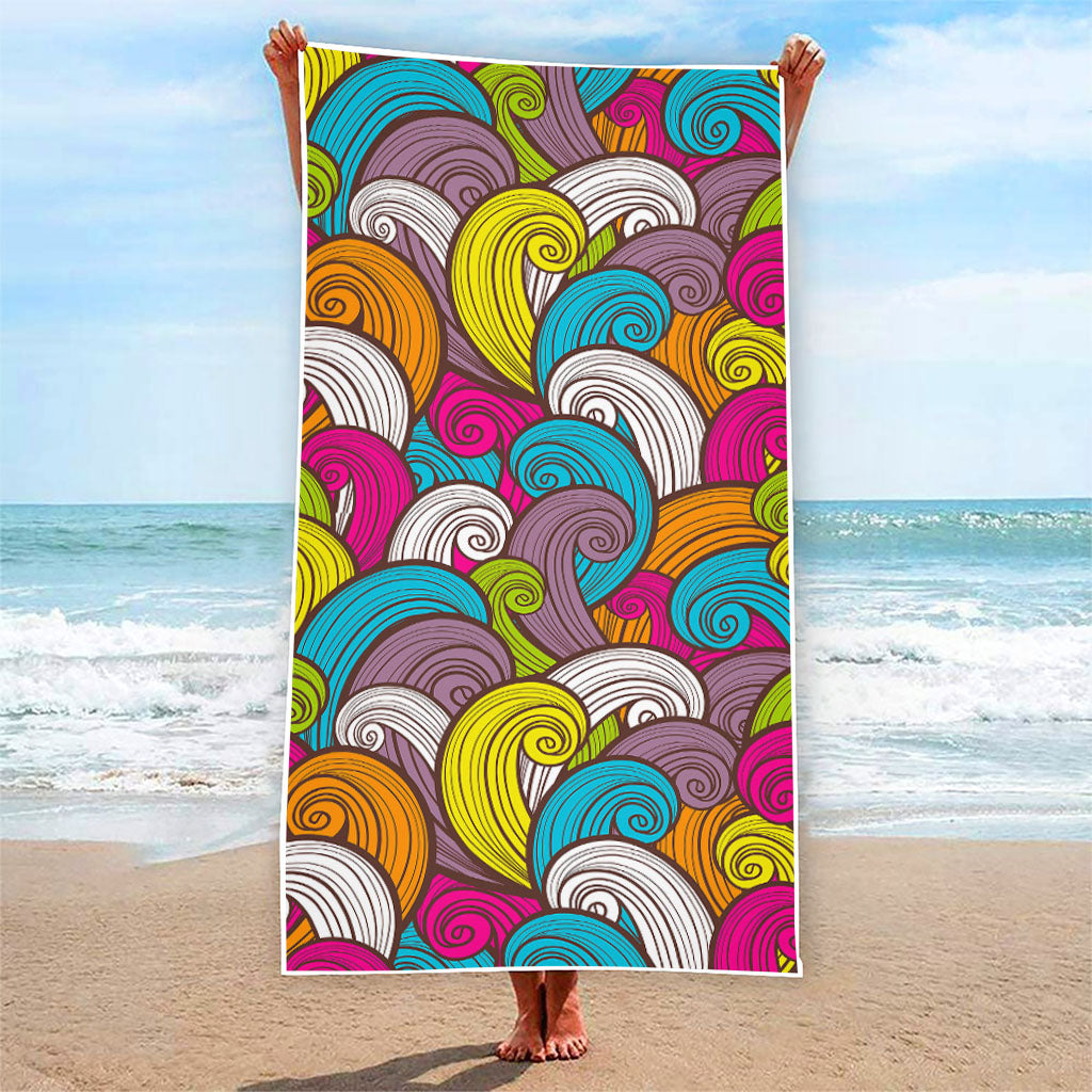 Colorful Surfing Wave Pattern Print Beach Towel